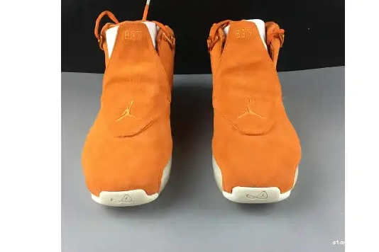 AA2494-801 Retro 18 AA2494-801 Orange Campfire Jordan  0528